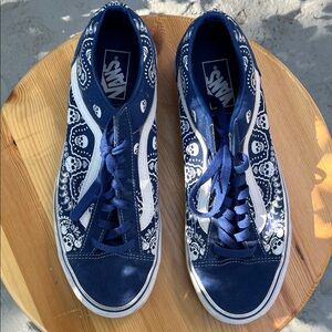 Vans Navy and White Skull Pattern Sneakers